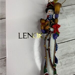 LENOX “ A Snowy Friend” NIB Snowman Christmas Ornament
